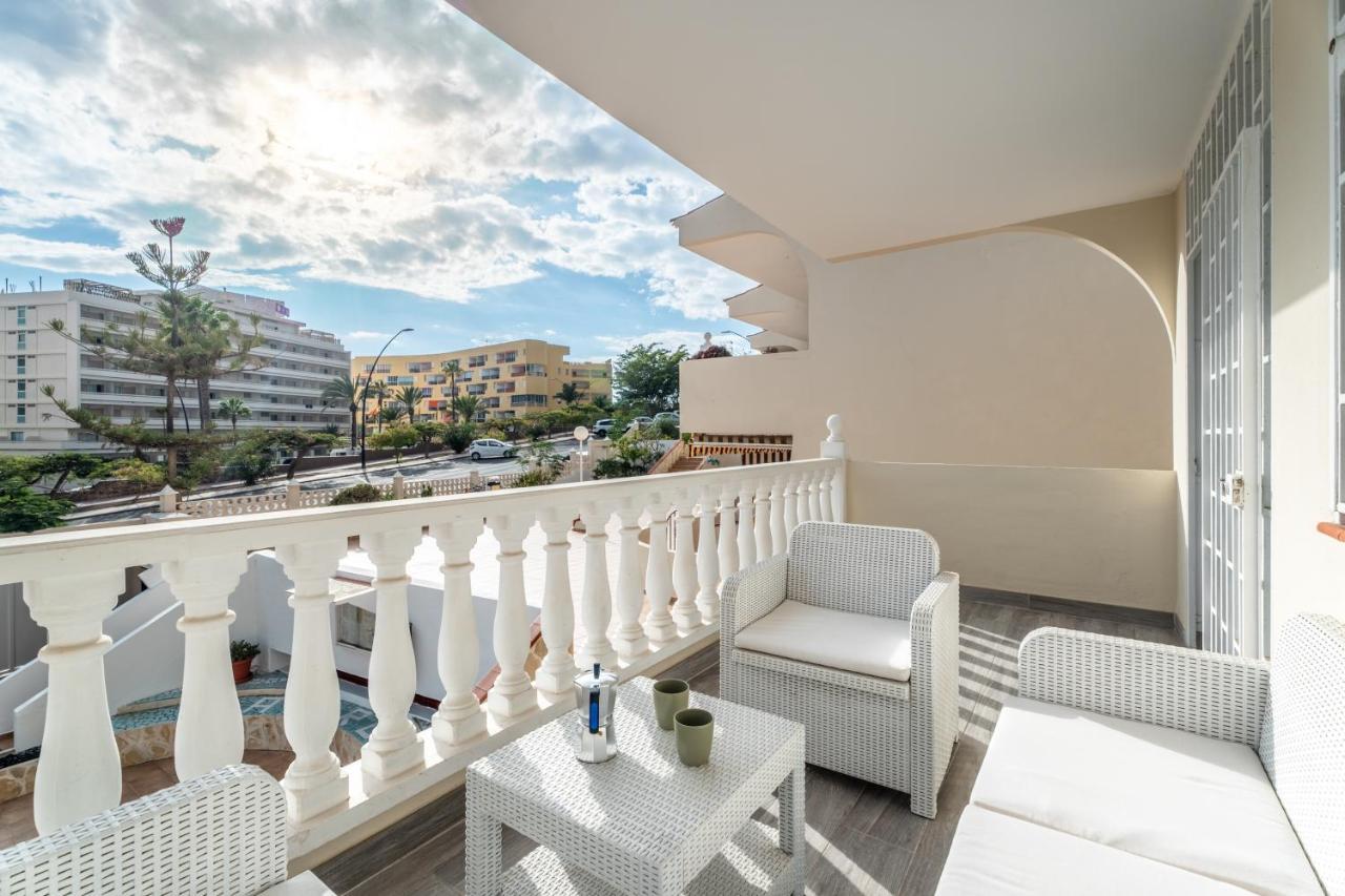 Las Rosas Sunset Apartment Арона Экстерьер фото